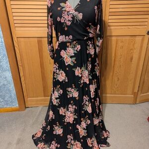 Elegant Floral Long Sleeve Maxi Dress